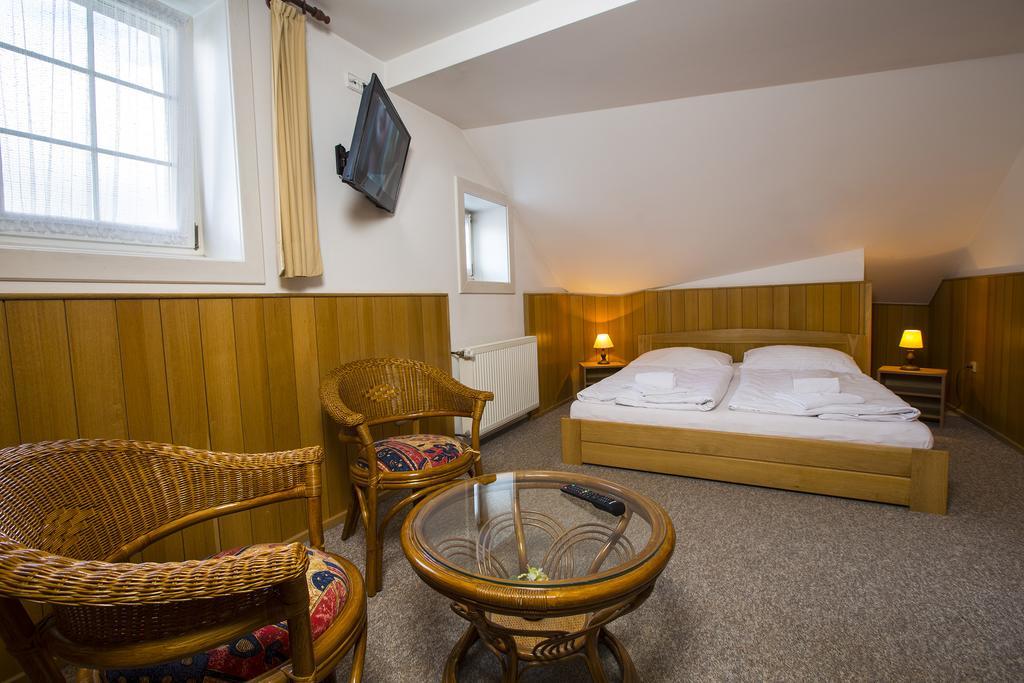 Penzion Barborka Hotel Rokytnice nad Jizerou Bagian luar foto